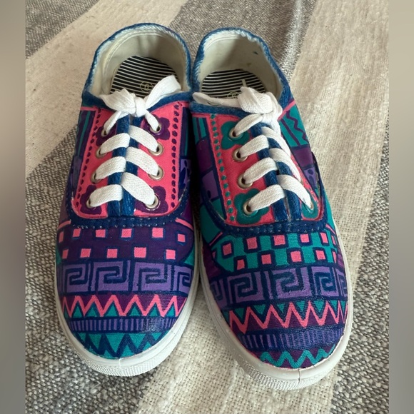 Hand Painted Women SZ 6 Art to Wear Colorful Lace Up Sneakers One of a Kind New - Picture 2 of 10